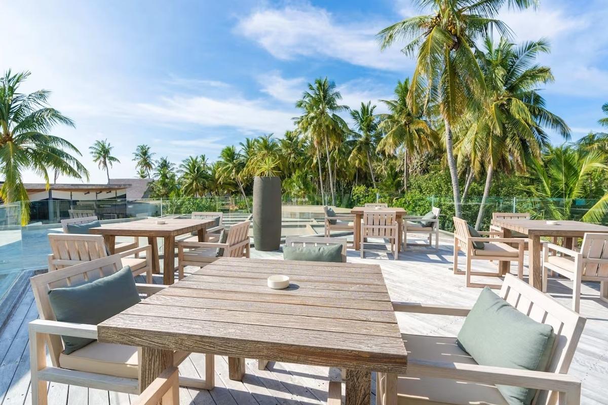 Отель Madifushi Private Island Атолл Мулаку Экстерьер фото
